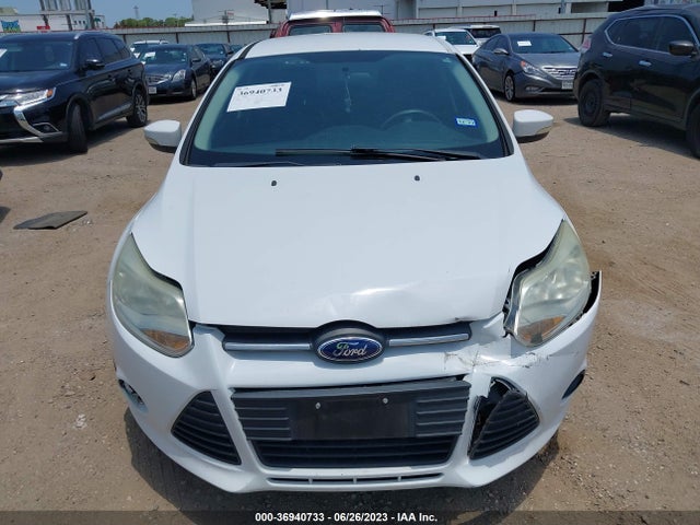 Ford FOCUS SE 2014 1FADP3F28EL230758 Image 4