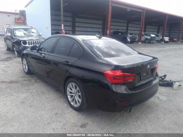WBA8A9C55JAD28098 BMW 3 Series 320i