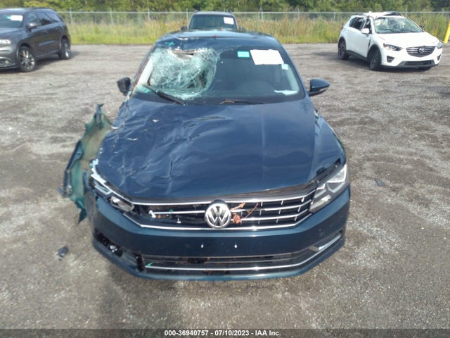 1VWLA7A37KC005285 Volkswagen Passat 2.0t Wolfsburg Edition