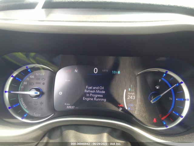 2022 Chrysler Pacifica Hybrid, VIN: 2C4RC1L7XNR120169