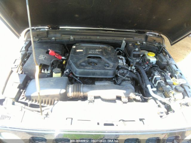 1C4HJXDNXJW198759 Jeep Wrangler Unlimited Sport