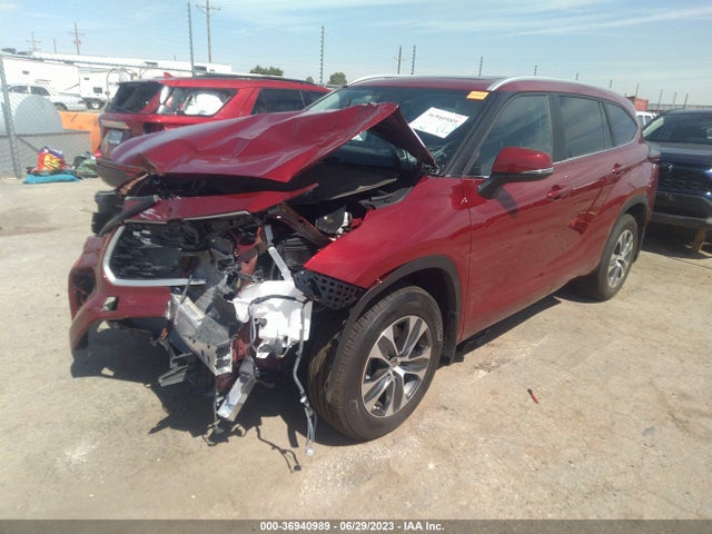 Toyota Highlander Xle 2023 5TDKDRAHXPS043922 Image 2