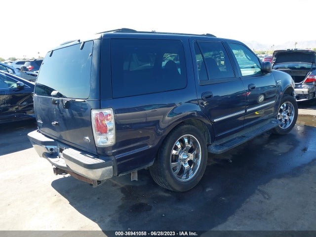 2000 FORD EXPEDITION XLT VIN: 1FMRU15L4YLB25304