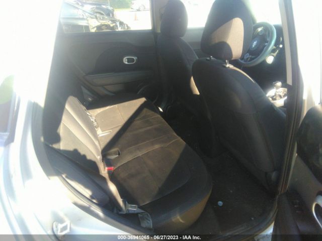 KNDJN2A27F7761769 KIA Soul Base