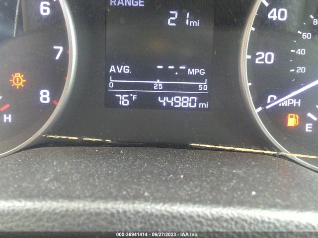 2017 HYUNDAI ELANTRA SE VIN: KMHD84LF8HU164839