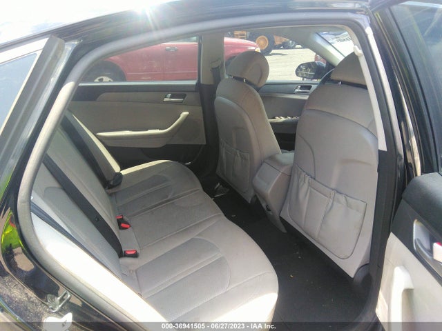 2015 HYUNDAI SONATA 2.4L SE VIN: 5NPE24AF5FH153611