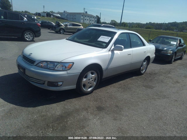 2000 LEXUS ES 300 VIN: JT8BF28G7Y5096498