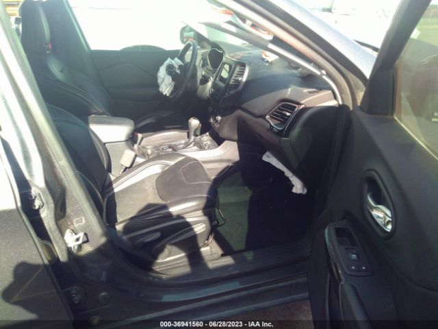 1C4PJMLBXKD371842 Jeep Cherokee Altitude