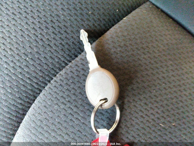 2014 CHRYSLER 200 LX VIN: 1C3CCBAB6EN142058