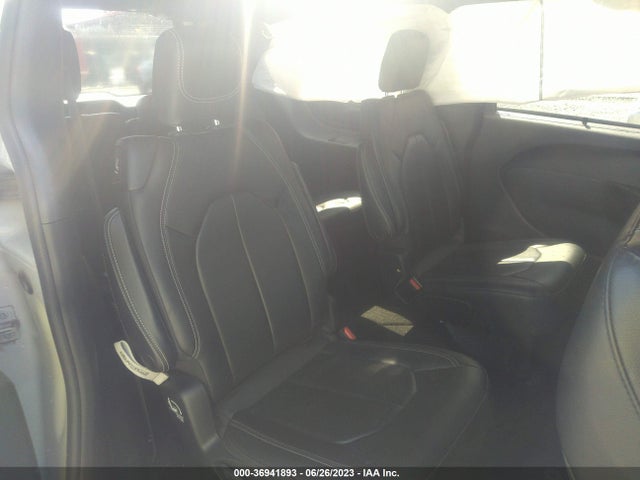2C4RC1BG9KR610034 Chrysler Pacifica Touring L