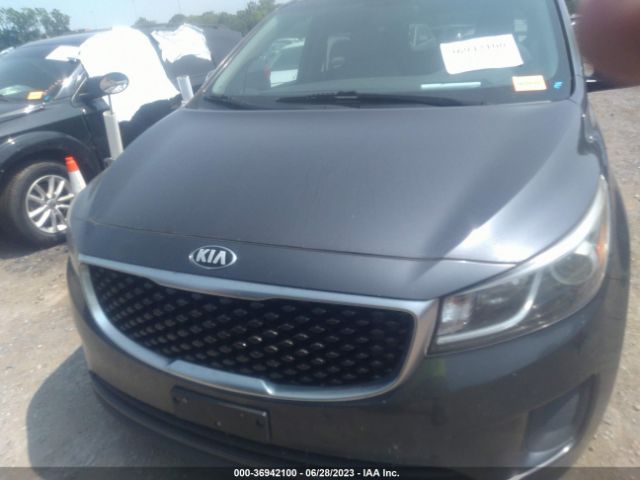 KNDMB5C17G6101072 KIA SEDONA LX