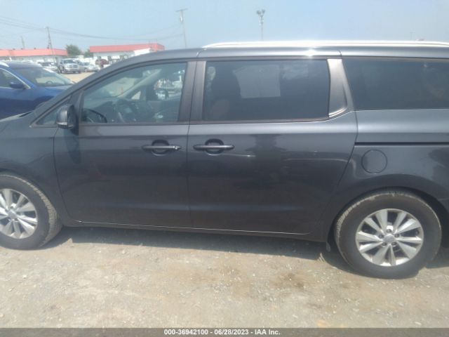KNDMB5C17G6101072 KIA SEDONA LX