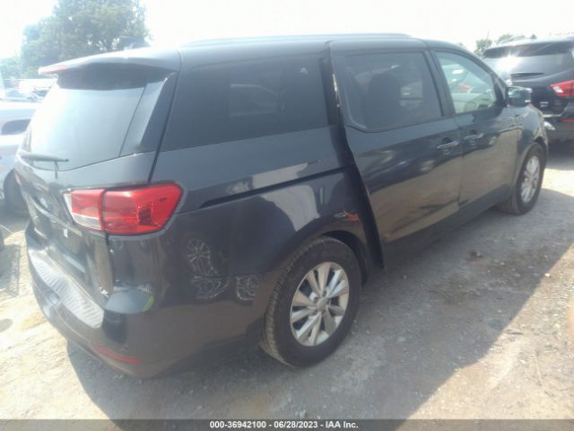KNDMB5C17G6101072 KIA SEDONA LX