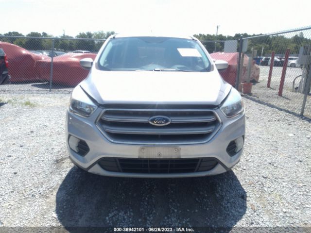 1FMCU9GD1HUE39450 Ford ESCAPE SE