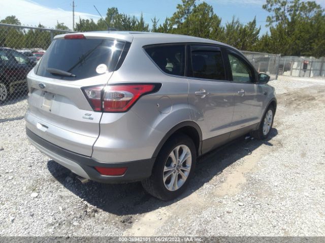 1FMCU9GD1HUE39450 Ford ESCAPE SE