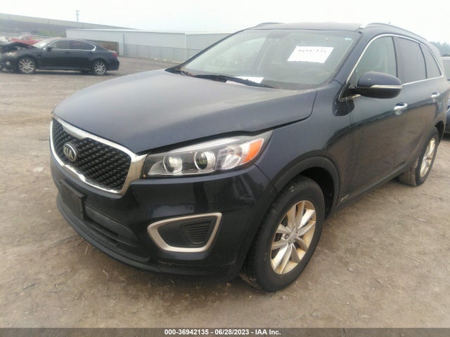 2016 KIA SORENTO LX VIN: 5XYPGDA38GG131384