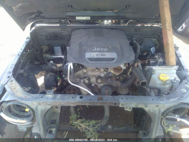 1C4BJWEG5EL119067 Jeep Wrangler Unlimited Sahara