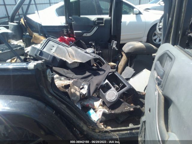 1C4BJWEG5EL119067 Jeep Wrangler Unlimited Sahara