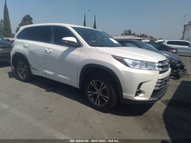 Toyota Highlander Le 2018 5TDZZRFH5JS241646 Image 5
