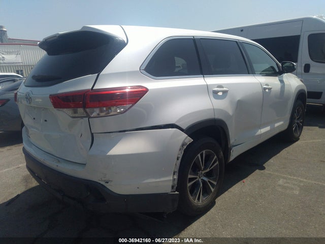 Toyota Highlander Le 2018 5TDZZRFH5JS241646 Image 10
