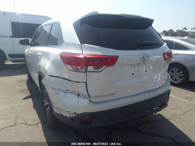 Toyota Highlander Le 2018 5TDZZRFH5JS241646 Image 12