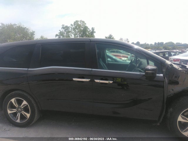 Honda Odyssey Touring 2018 5FNRL6H80JB016293 Image 14
