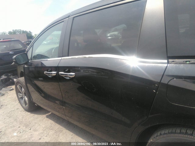 Honda Odyssey Touring 2018 5FNRL6H80JB016293 Image 15