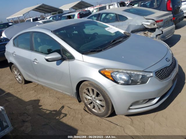 KNAFX4A84F5327883 auction archive image