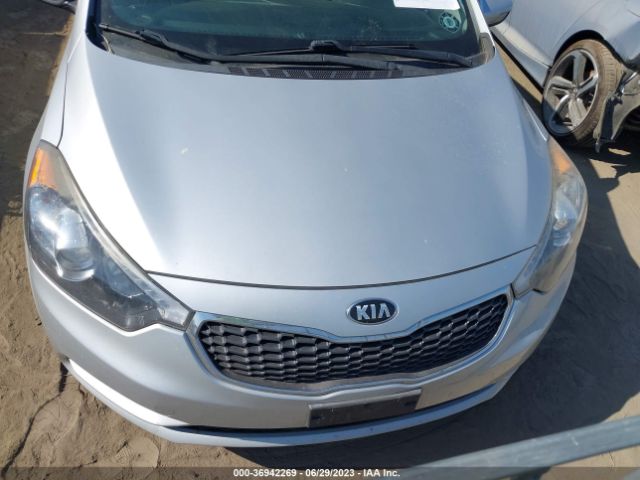 KNAFX4A84F5327883 KIA FORTE EX