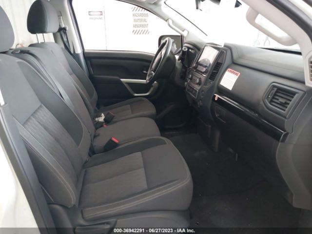 1N6AA1EE6NN104270 Nissan TITAN SV