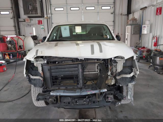 1N6AA1EE6NN104270 Nissan TITAN SV