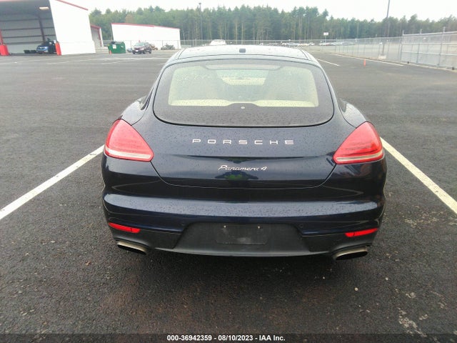 WP0AA2A77GL005052 Porsche Panamera