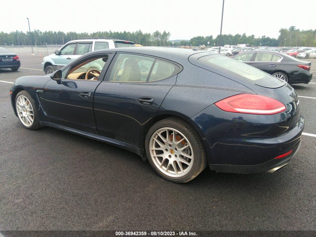 2016 PORSCHE PANAMERA WP0AA2A77GL005052 Photo 2