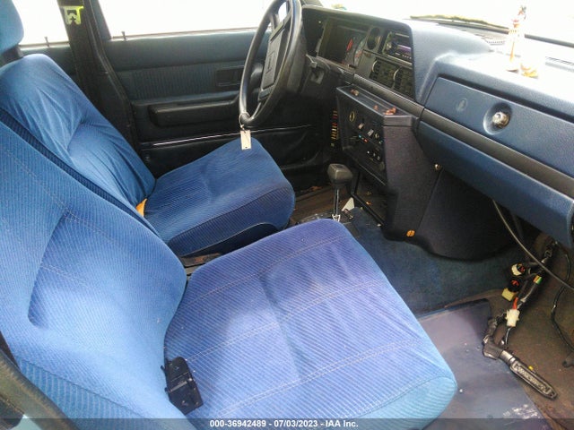 1984 VOLVO 244 DL/GL VIN: YV1AX8848E1064577