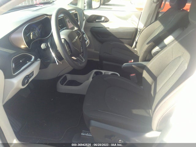 2C4RC1CG8PR512179 Chrysler Voyager Lx