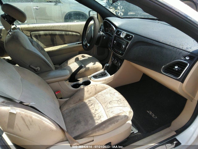 2011 CHRYSLER 200 TOURING VIN: 1C3BC2EB9BN581899