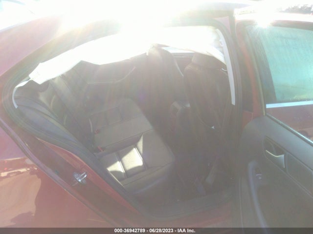 3VWL07AJ0GM214391 Volkswagen Jetta Sedan 1.8t Sel
