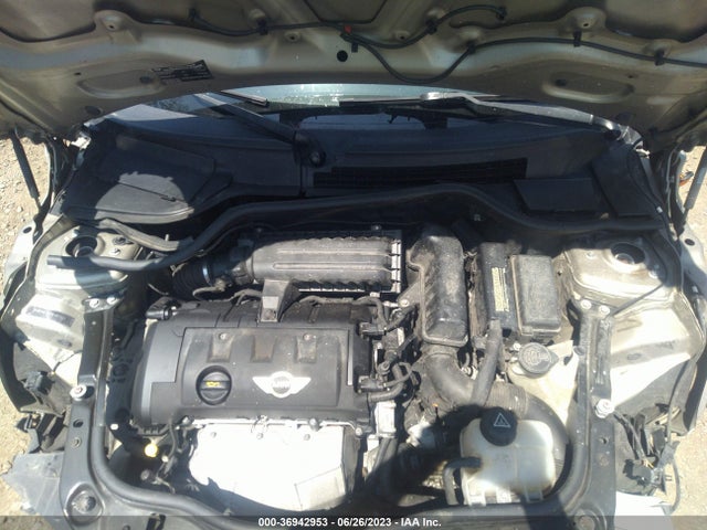 2011 MINI COOPER HARDTOP WMWSU3C59BT092813 Photo 9