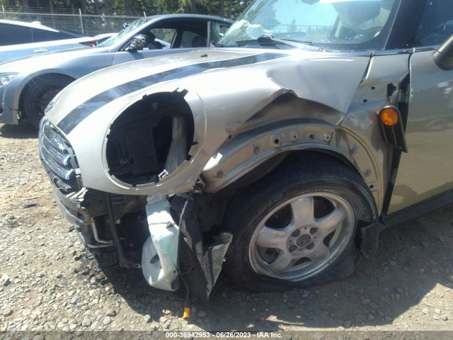 2011 MINI COOPER HARDTOP WMWSU3C59BT092813 Photo 5