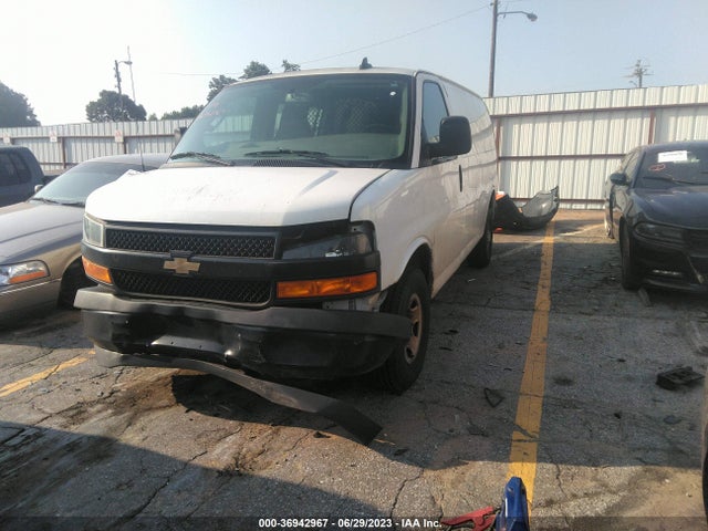 Chevrolet EXPRESS CARGO VAN 2020 1GCWGAFG8L1122782 Image 2