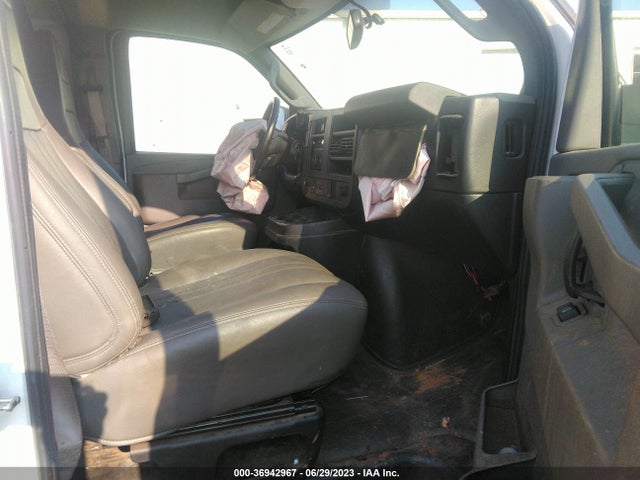 Chevrolet EXPRESS CARGO VAN 2020 1GCWGAFG8L1122782 Image 5