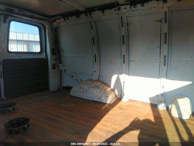 Chevrolet EXPRESS CARGO VAN 2020 1GCWGAFG8L1122782 Image 8