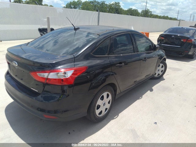 2013 FORD FOCUS S VIN: 1FADP3E28DL361995