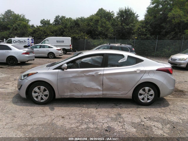 Hyundai ELANTRA SE 2016 5NPDH4AE6GH728950 Image 15