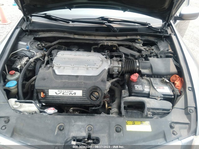 2011 HONDA ACCORD SDN EX-L VIN: 1HGCP3F85BA009816