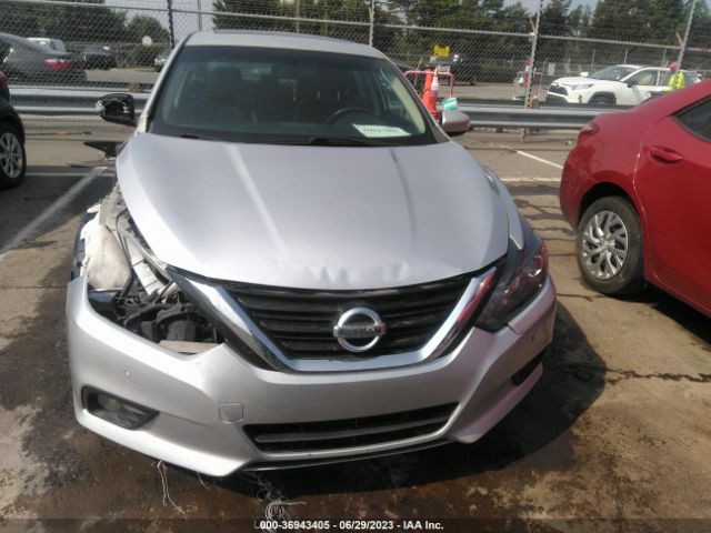 1N4BL3AP2HC260137 Nissan Altima 3.5 Sl