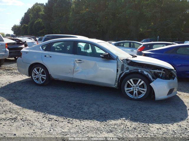 1N4BL3AP2HC260137 Nissan Altima 3.5 Sl