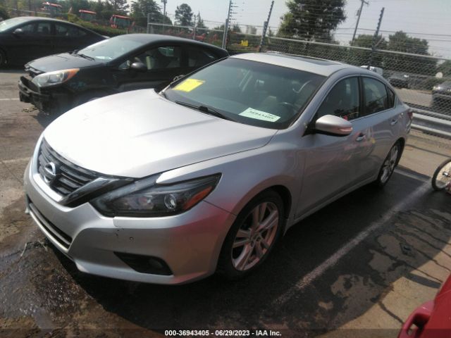 1N4BL3AP2HC260137 Nissan Altima 3.5 Sl