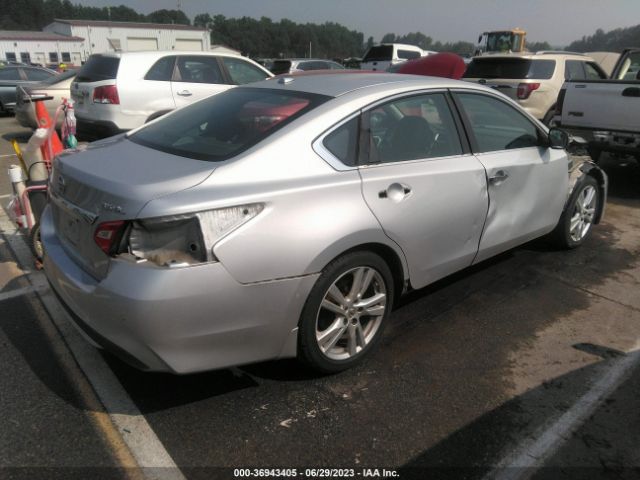 1N4BL3AP2HC260137 Nissan Altima 3.5 Sl