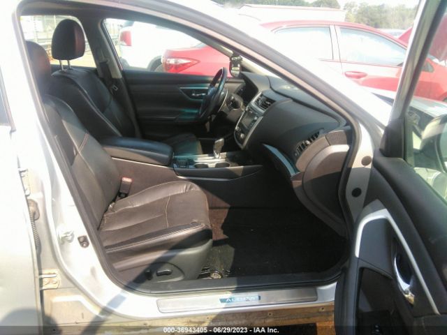1N4BL3AP2HC260137 Nissan Altima 3.5 Sl